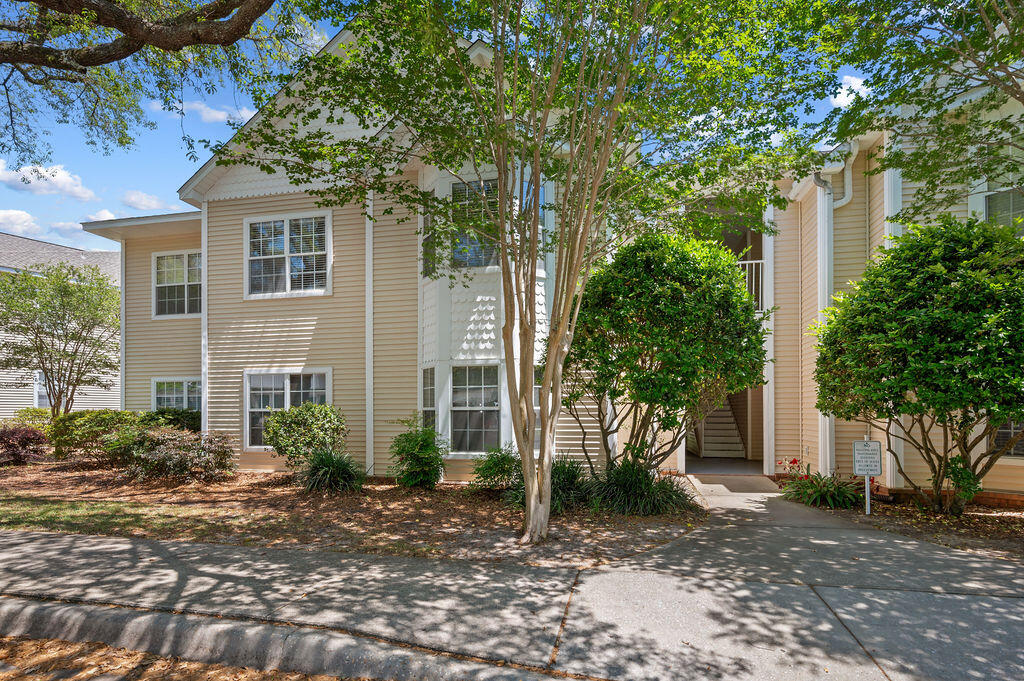 THE OAKS AT NICEVILLE - Residential