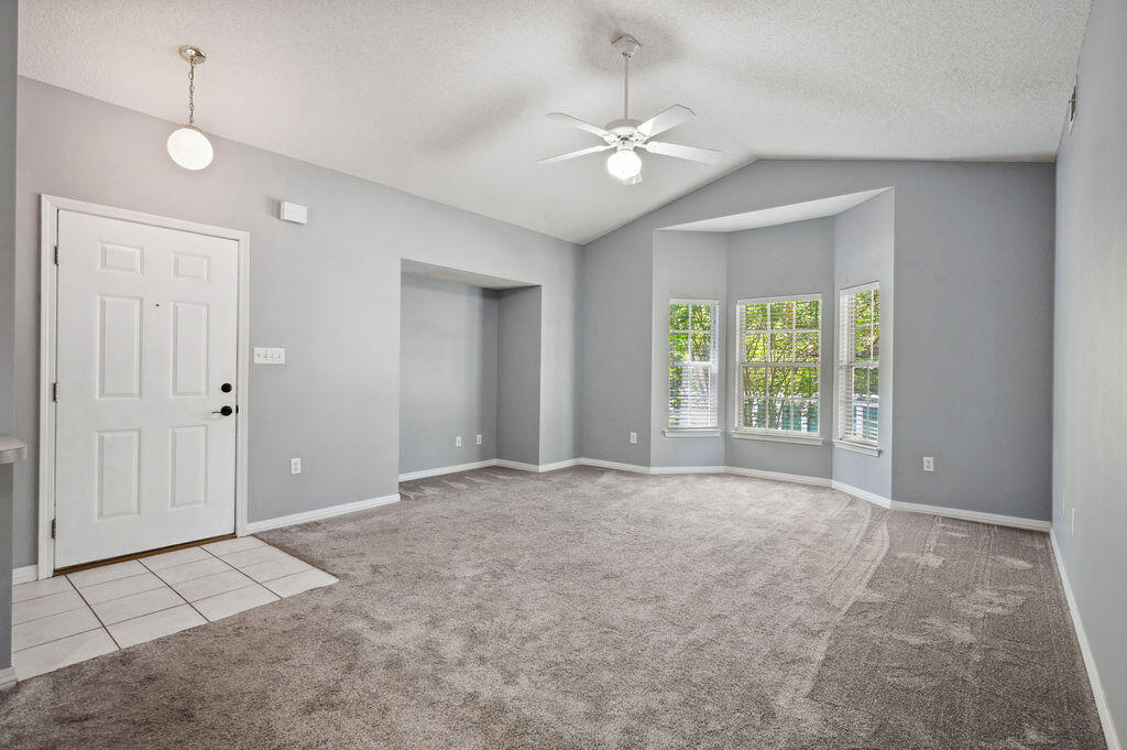 THE OAKS AT NICEVILLE - Residential
