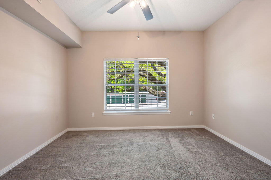 THE OAKS AT NICEVILLE - Residential