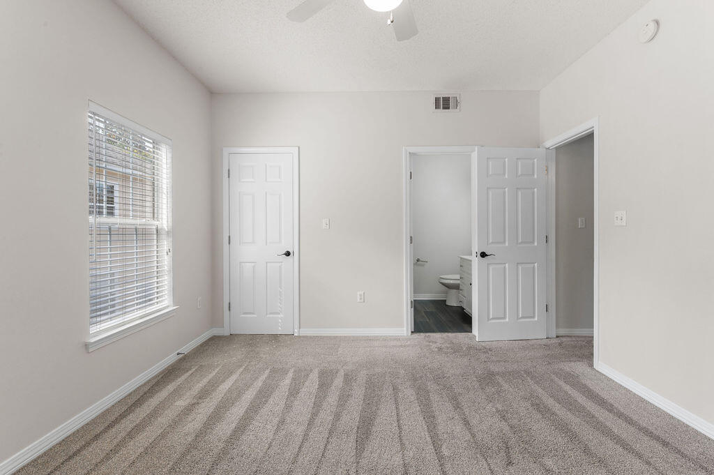 THE OAKS AT NICEVILLE - Residential