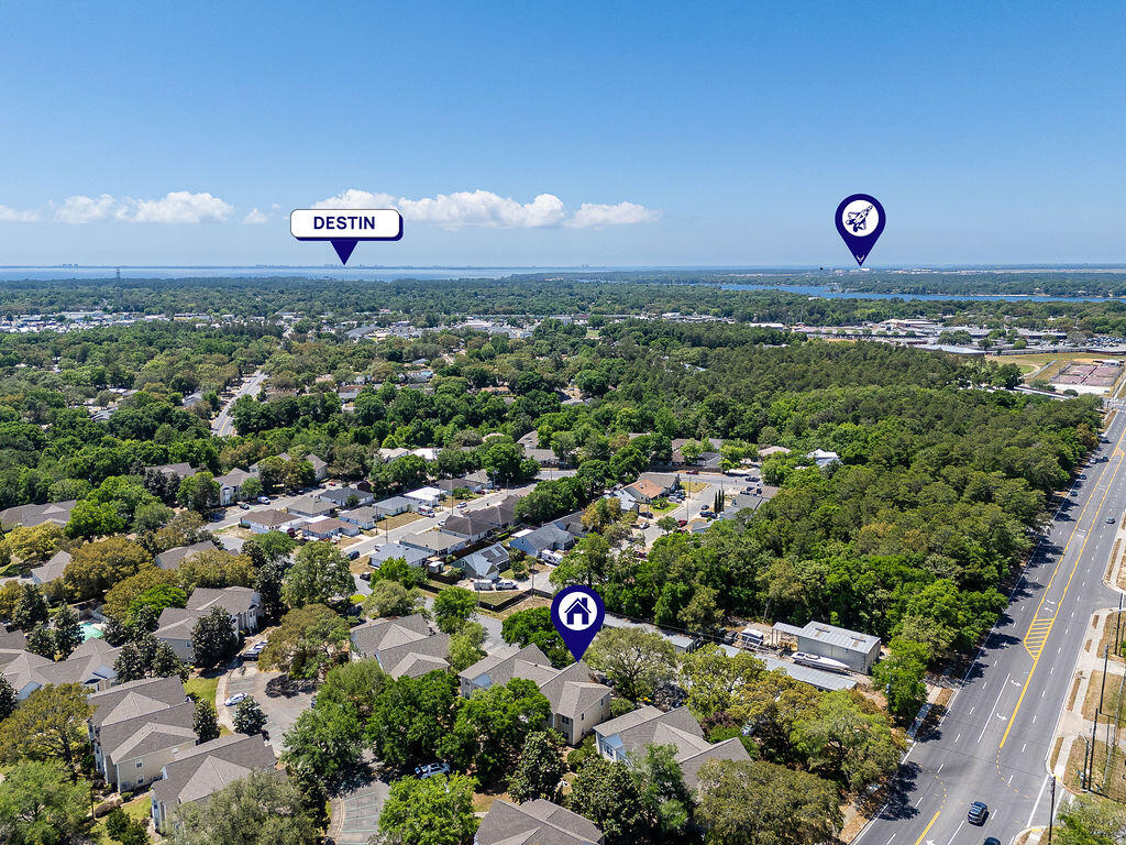 THE OAKS AT NICEVILLE - Residential