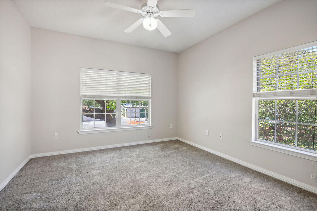THE OAKS AT NICEVILLE - Residential