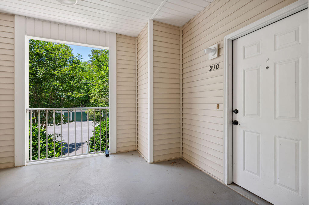 THE OAKS AT NICEVILLE - Residential