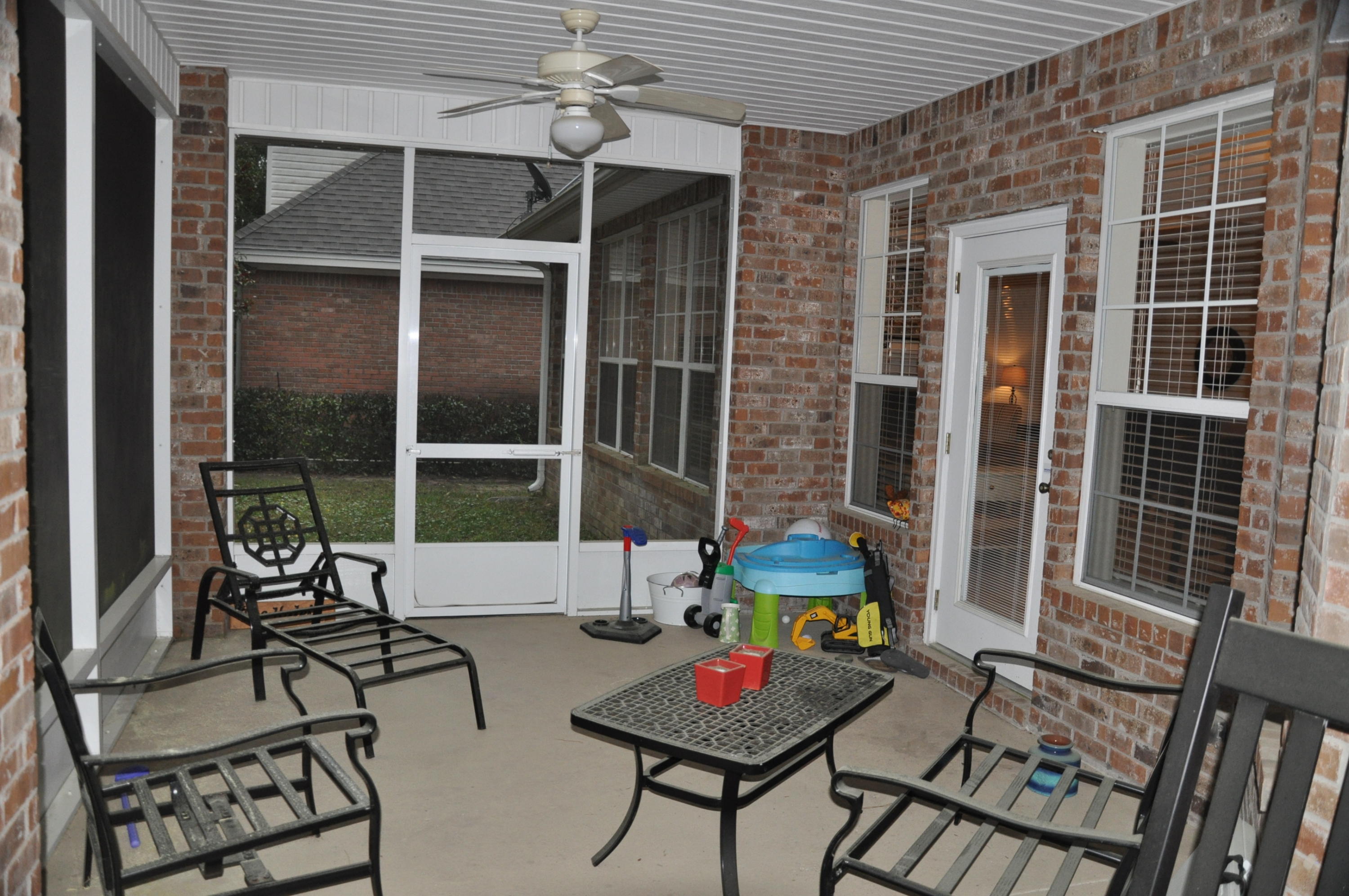 TURNBERRY PLACE - Residential