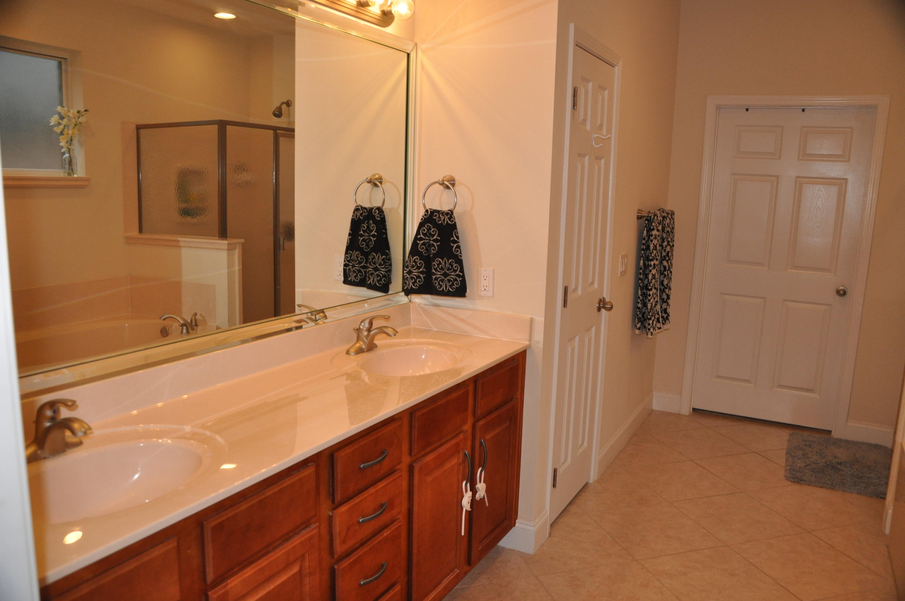 TURNBERRY PLACE - Residential