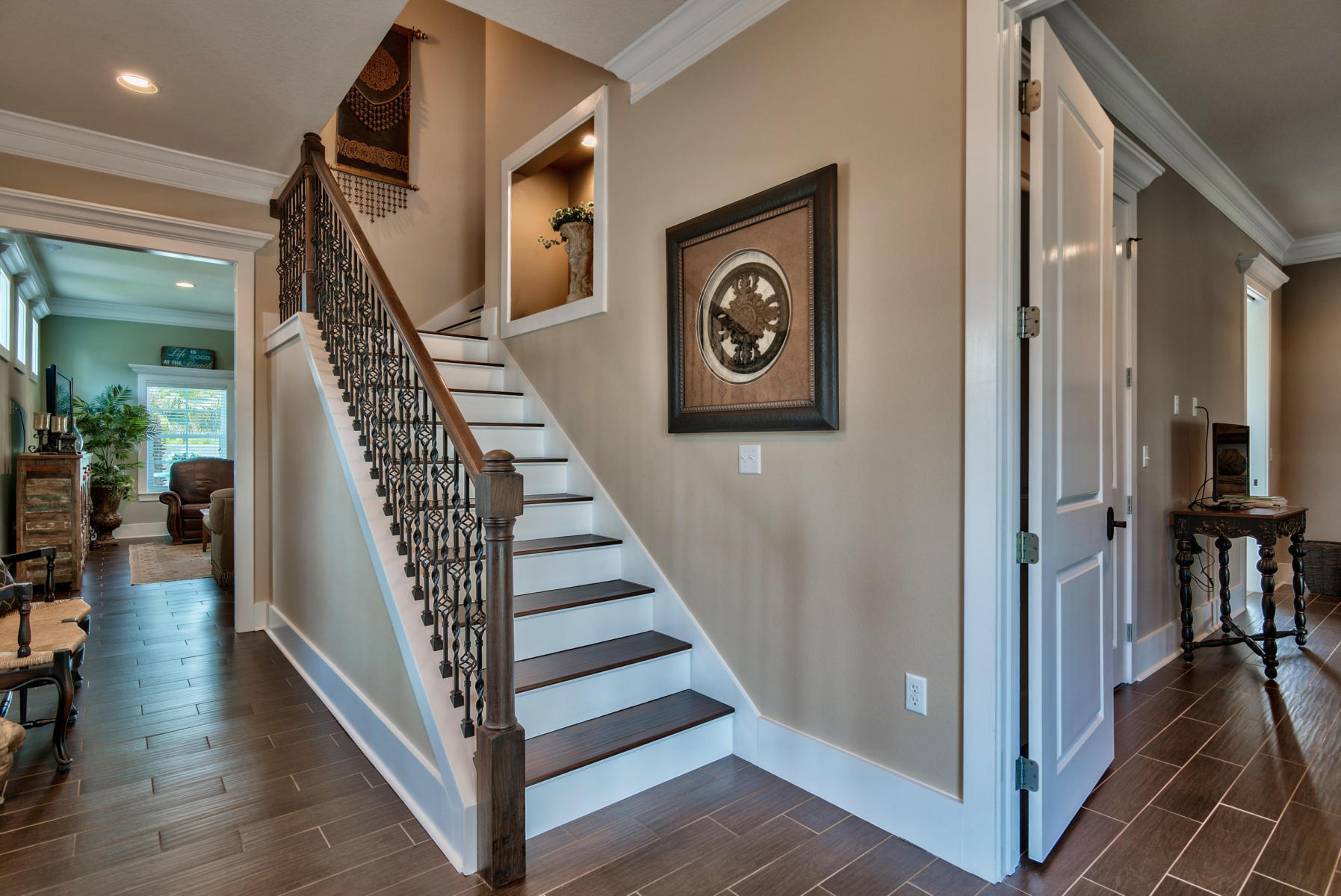 FRANGISTA BEACH - Residential Lease