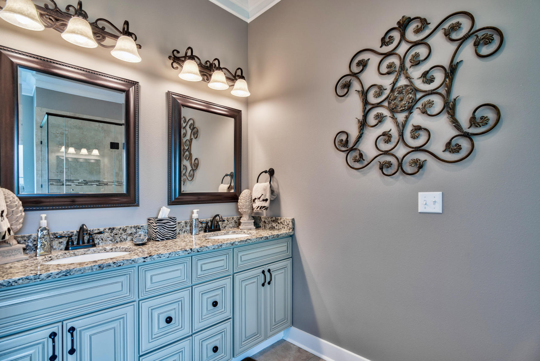 FRANGISTA BEACH - Residential Lease