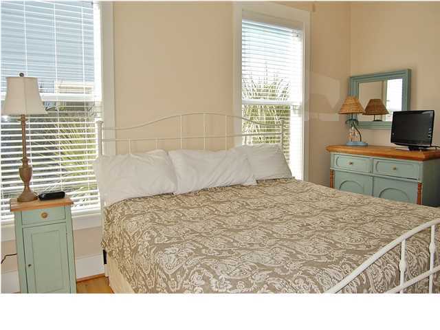 SEAGROVE 1ST ADDN - Residential