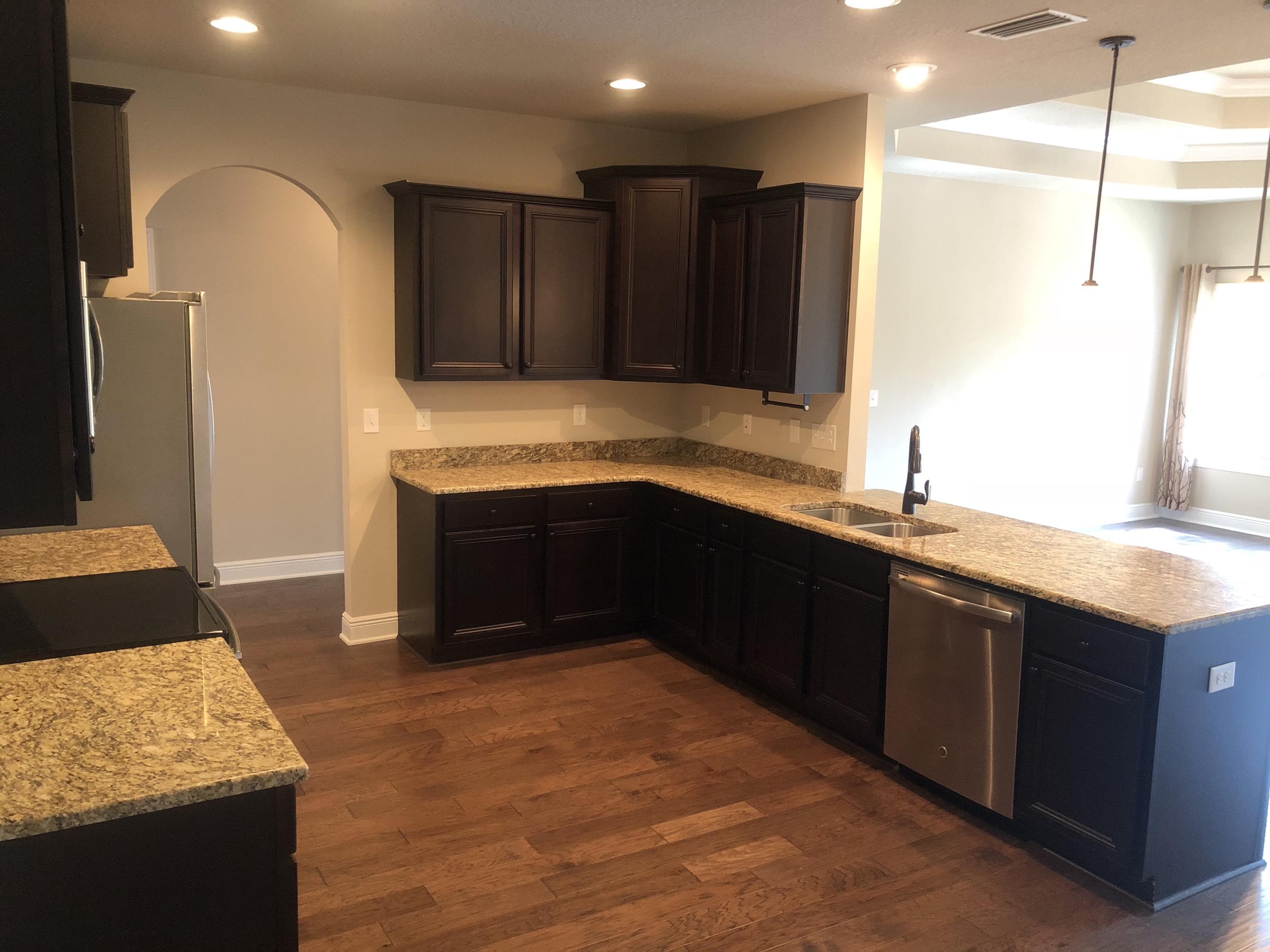 PEACH CREEK - Residential Lease