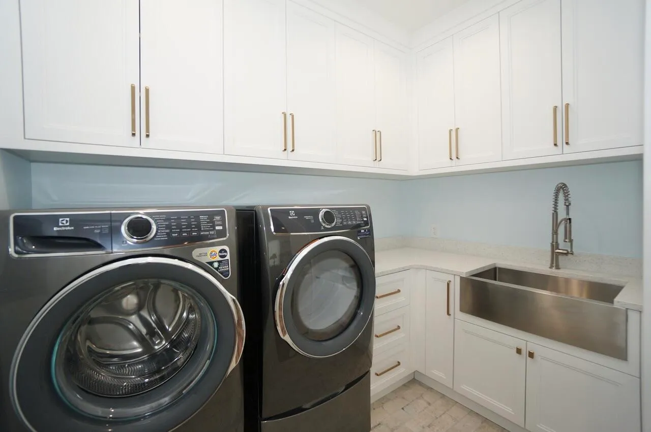 Mexico Beach, Florida 32456, United States, 5 Bedrooms Bedrooms, ,4 BathroomsBathrooms,Residential,Active,42764