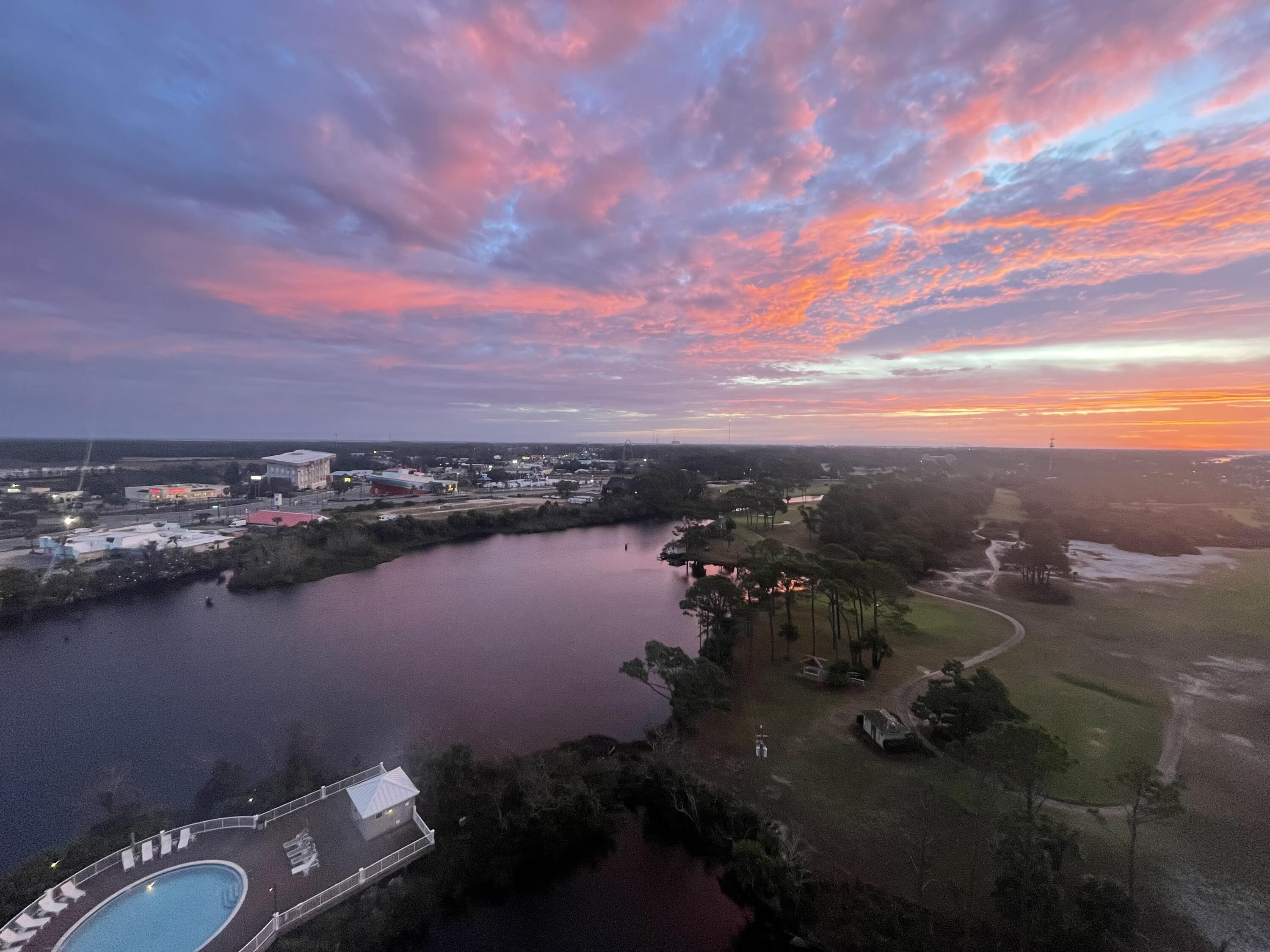 Laketown Wharf - Residential