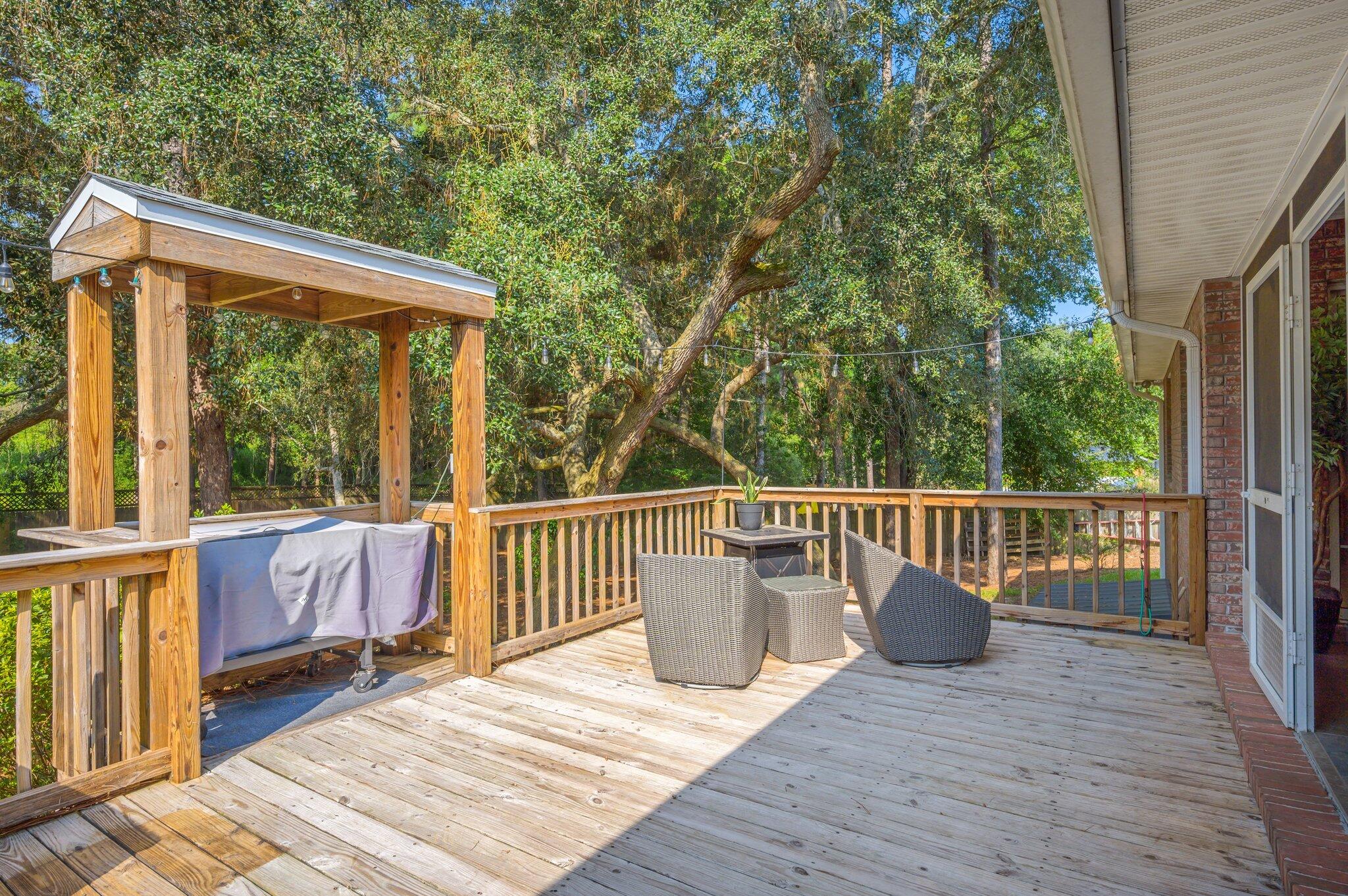 Rocky Bayou Estates - Residential