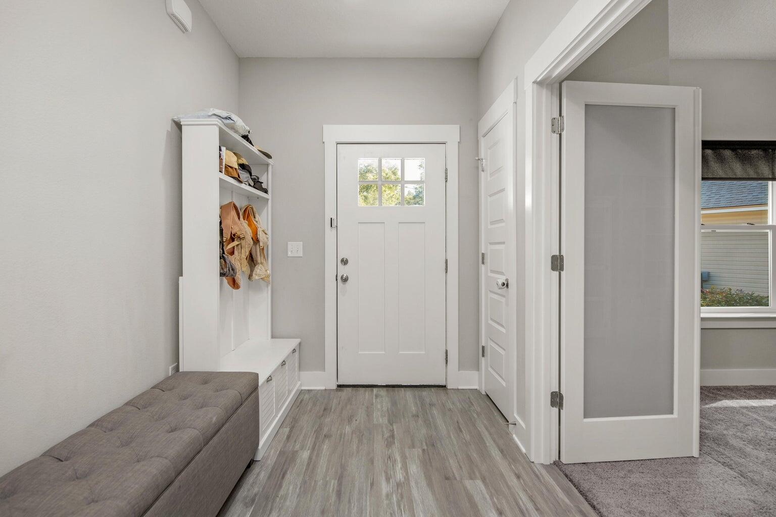 PINNACLE POINT - Residential Lease