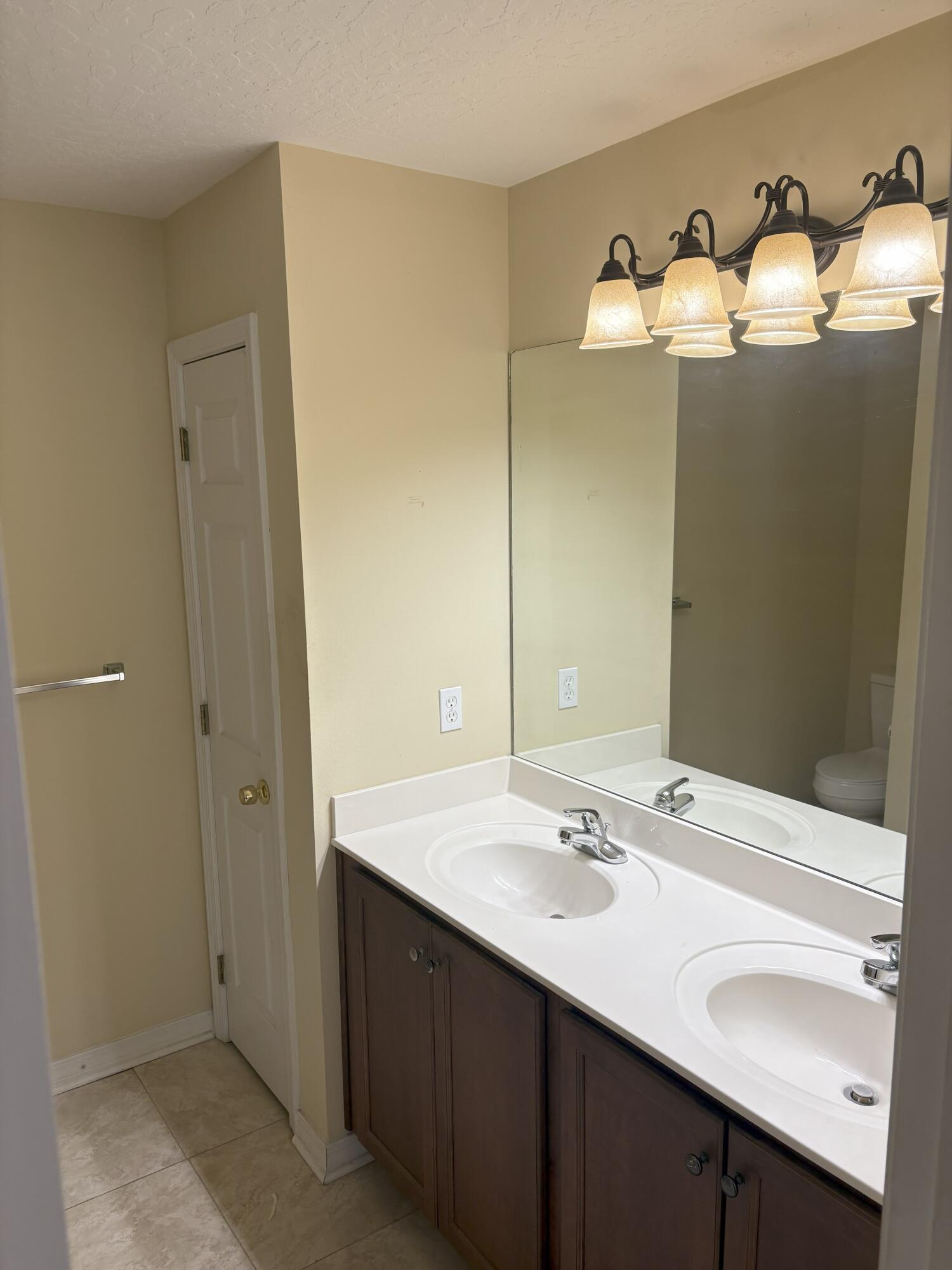 SEASHORE VILLAGE - Residential Lease