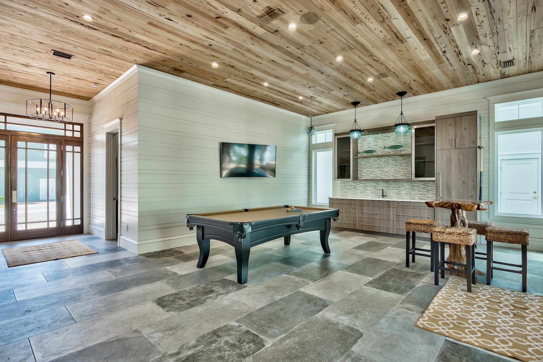FRANGISTA BEACH 1ST ADDN - Residential
