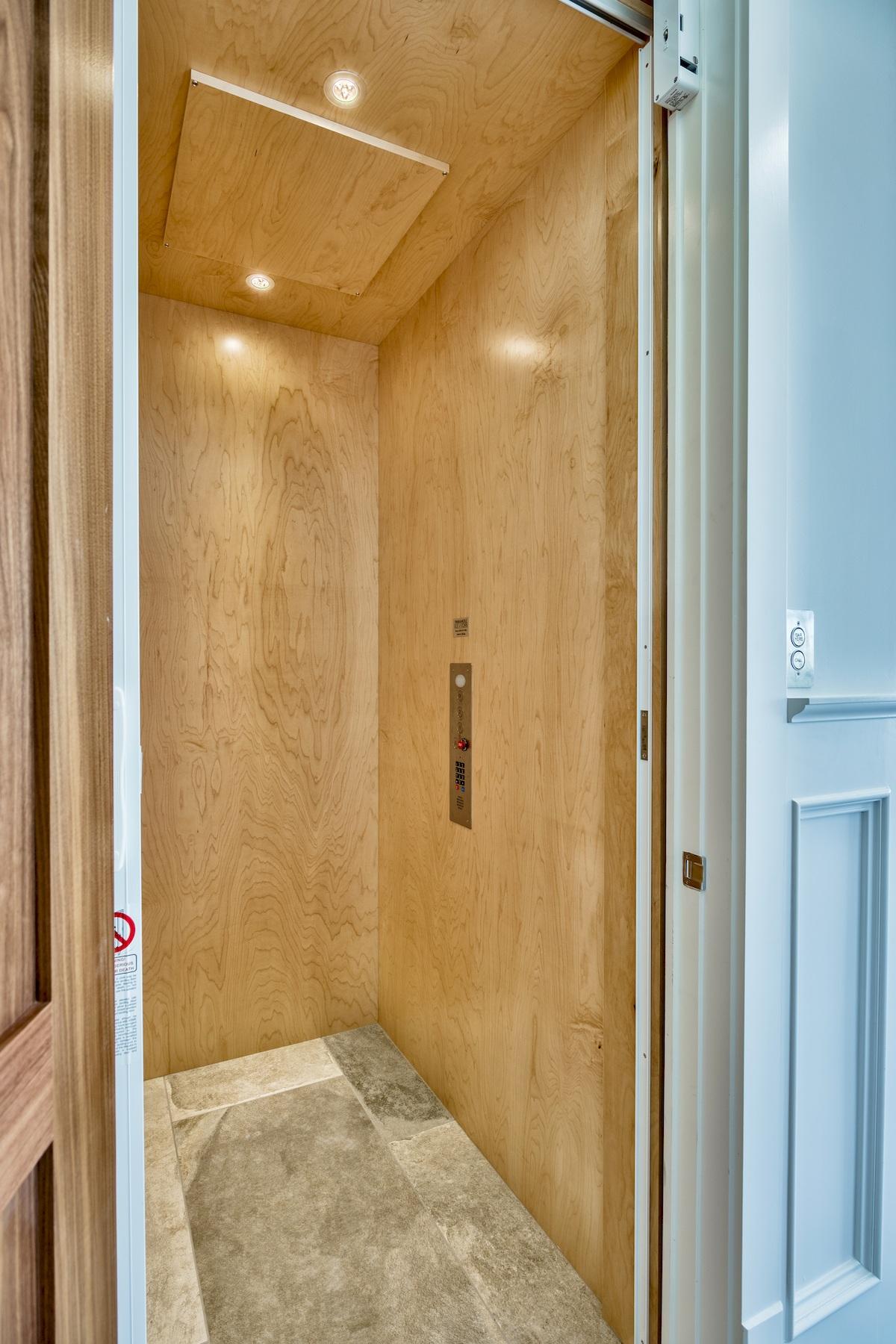 FRANGISTA BEACH 1ST ADDN - Residential