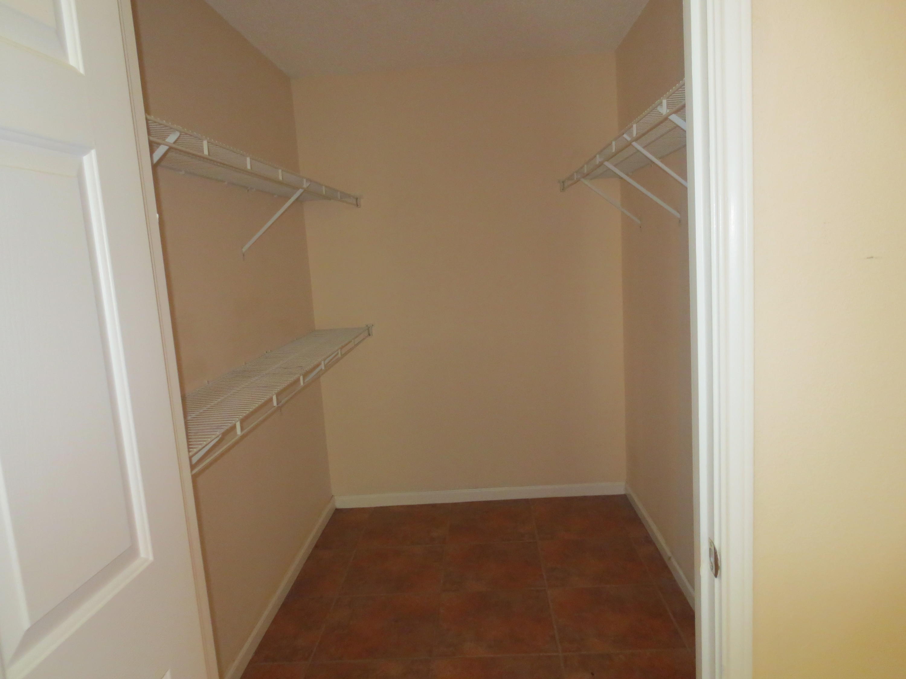 INDIAN LAKE - Residential