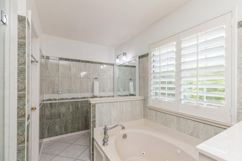 ROCKY BAYOU ESTATES - Residential