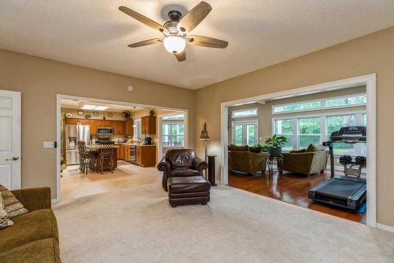 ROCKY BAYOU ESTATES - Residential
