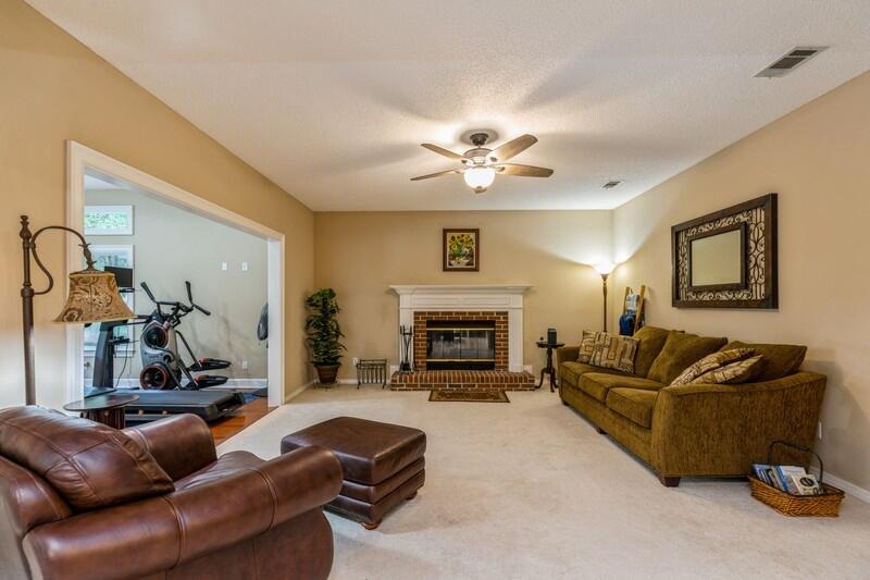 ROCKY BAYOU ESTATES - Residential