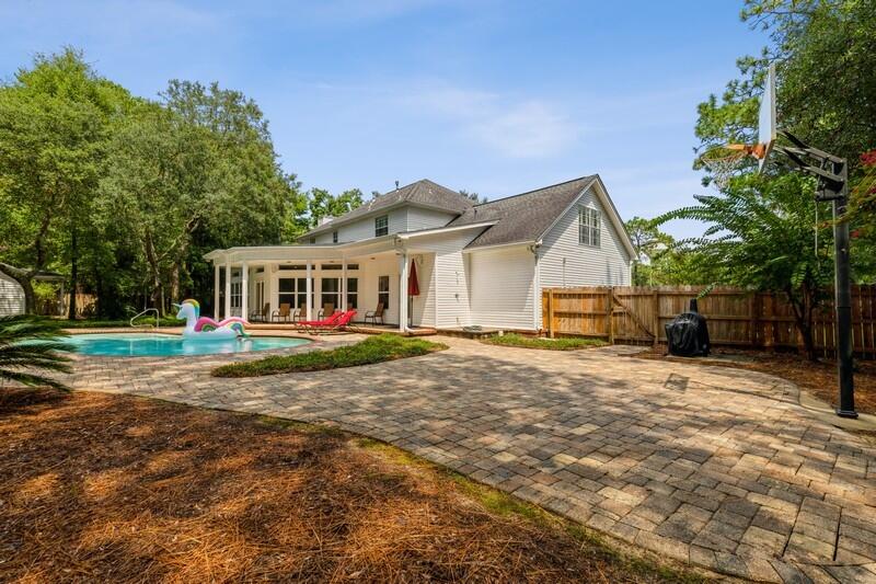 ROCKY BAYOU ESTATES - Residential