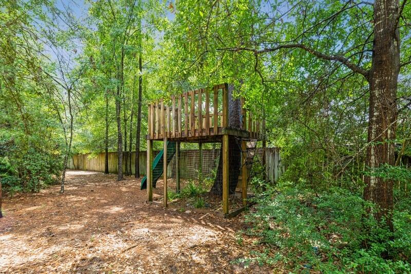 ROCKY BAYOU ESTATES - Residential