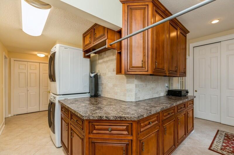 ROCKY BAYOU ESTATES - Residential