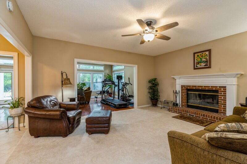 ROCKY BAYOU ESTATES - Residential