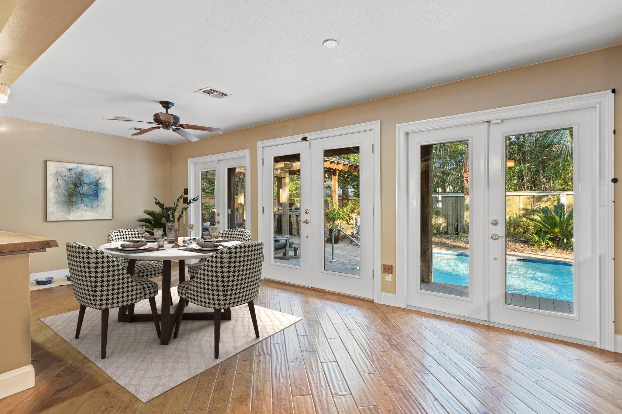 LAKESIDE VILLAGE - Residential