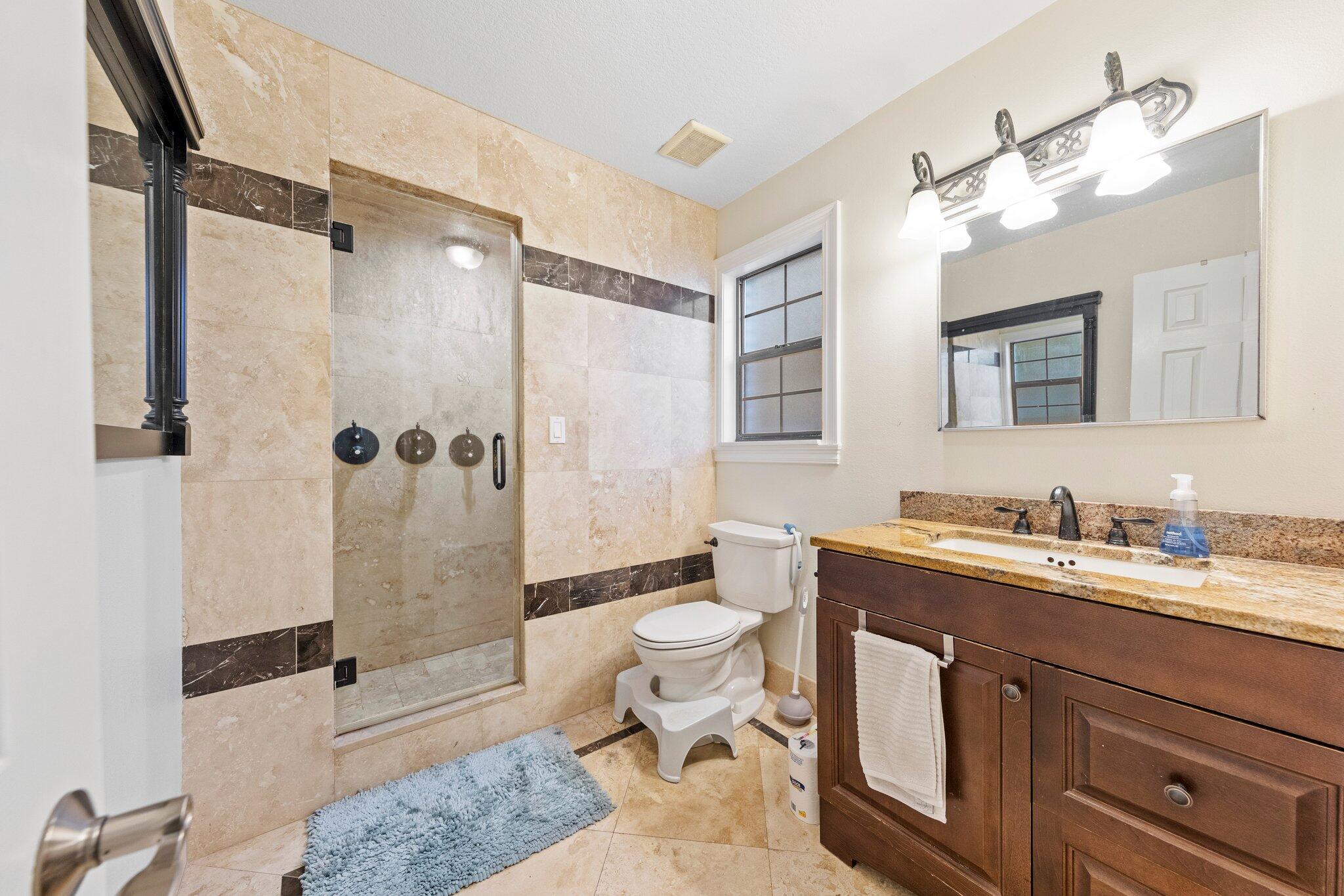 LAKESIDE VILLAGE - Residential