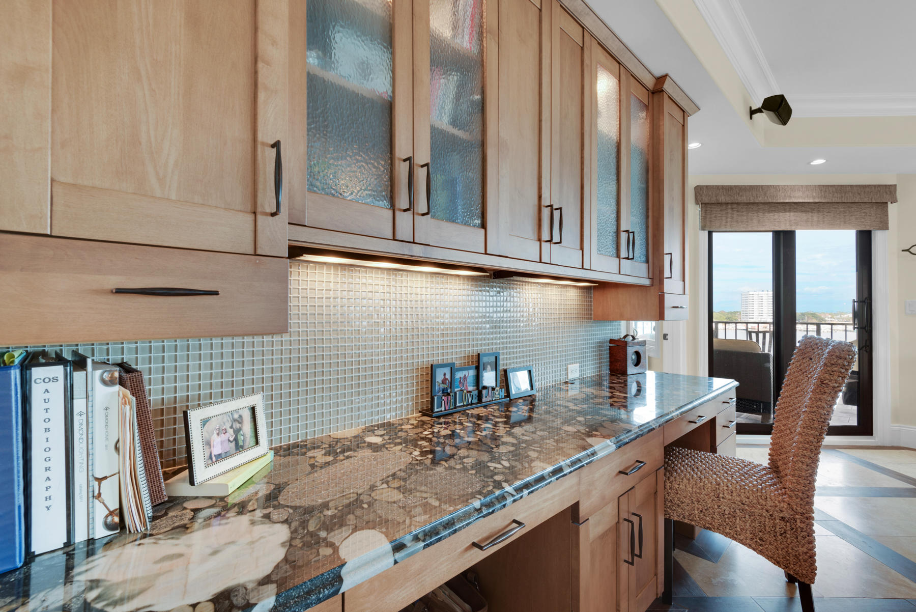 WATERVIEW TOWERS YACHT CLUB - Residential