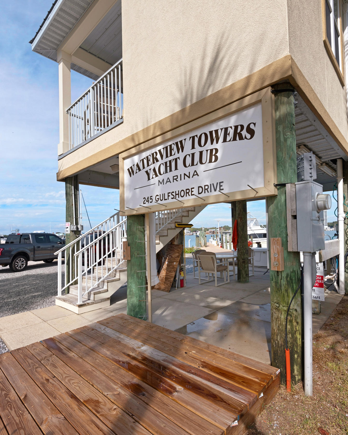 WATERVIEW TOWERS YACHT CLUB - Residential
