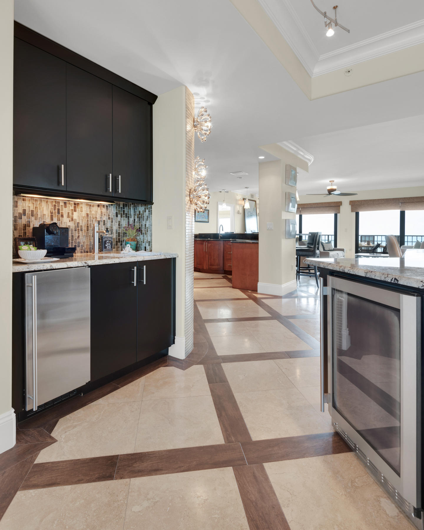 WATERVIEW TOWERS YACHT CLUB - Residential