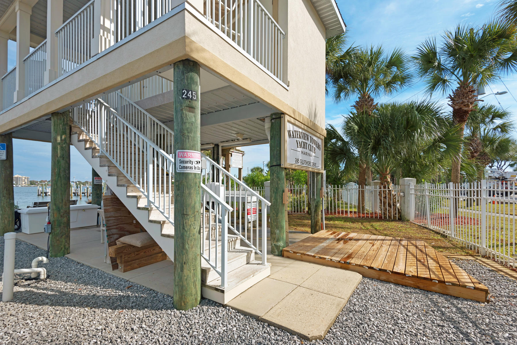 WATERVIEW TOWERS YACHT CLUB - Residential