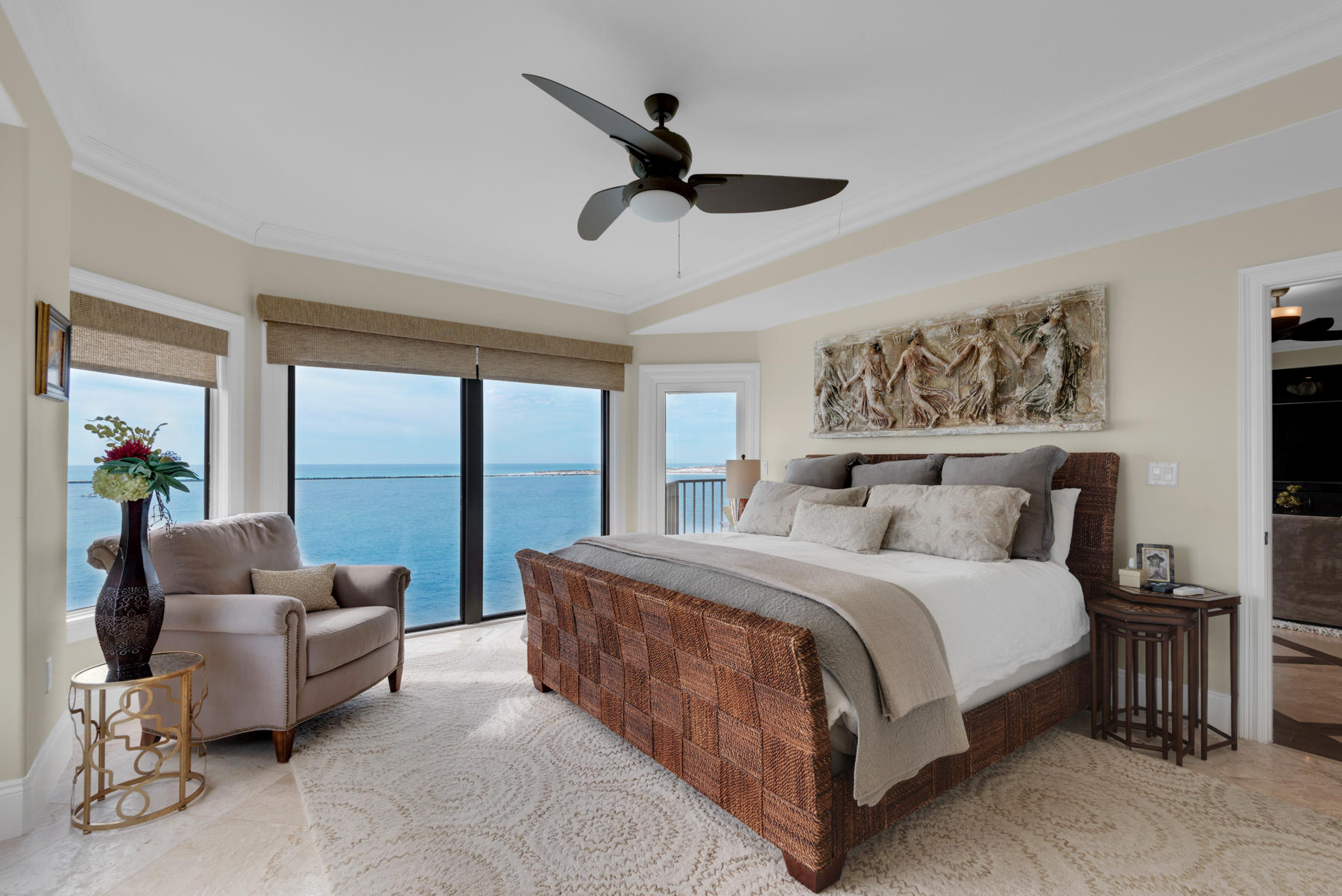 WATERVIEW TOWERS YACHT CLUB - Residential