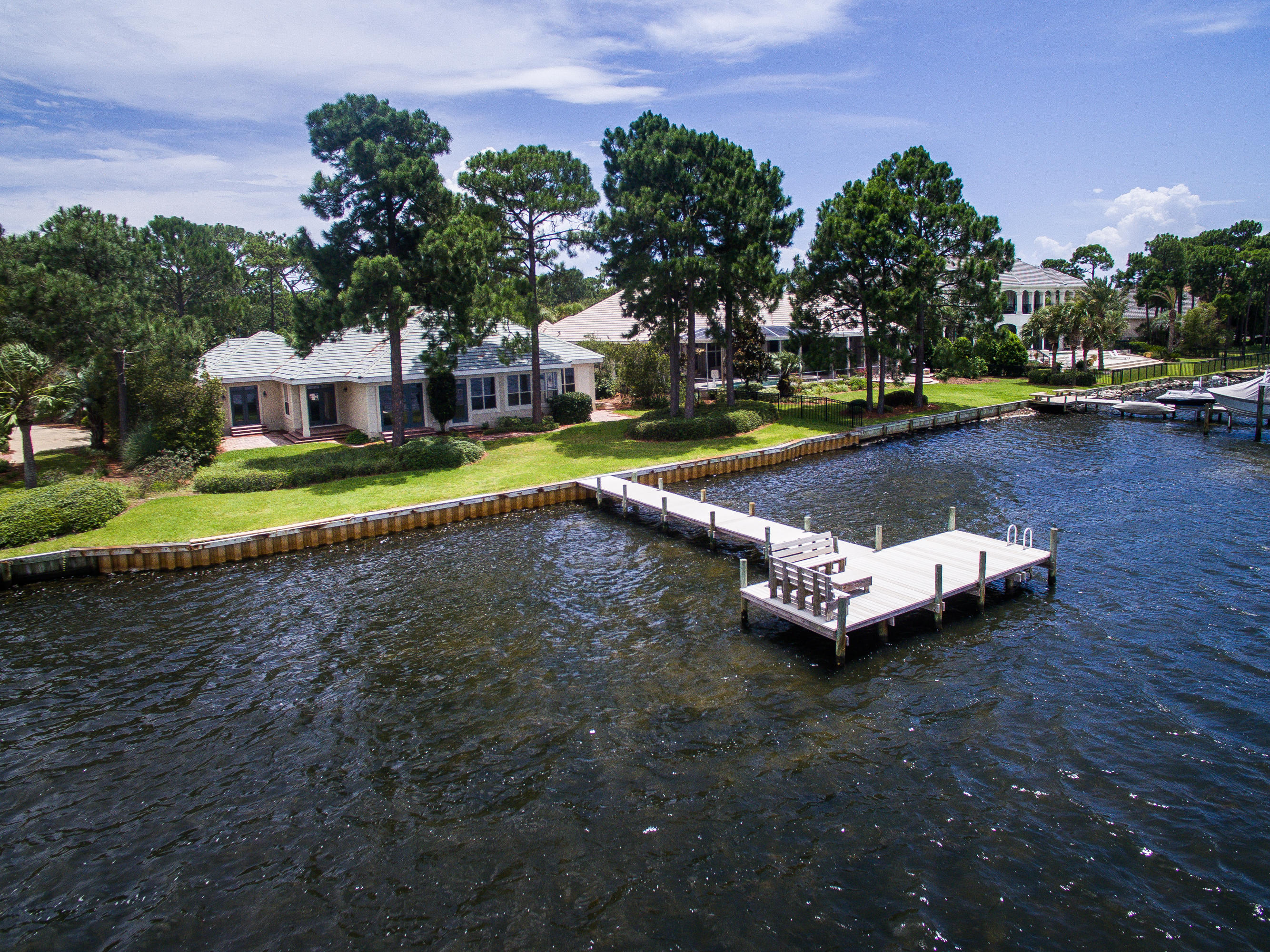 BURNT PINE - Residential