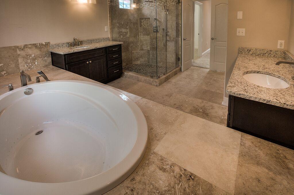 BURNT PINE - Residential