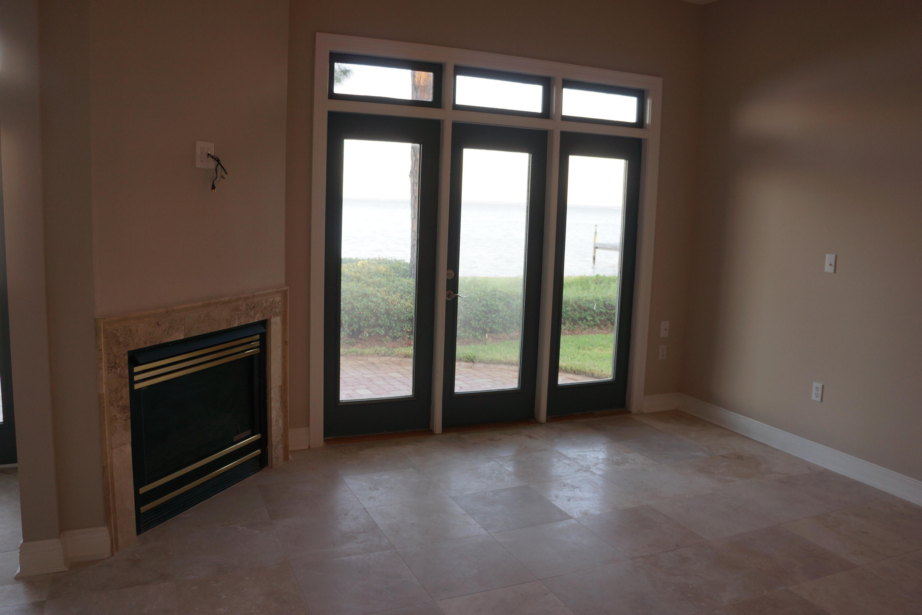 BURNT PINE - Residential