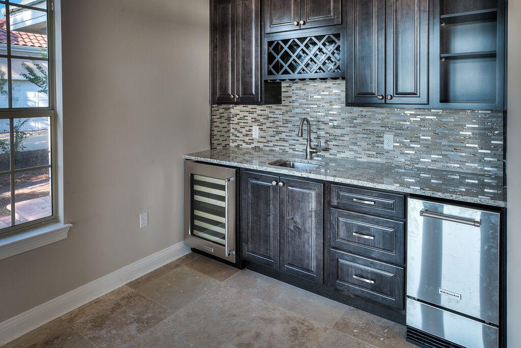 BURNT PINE - Residential