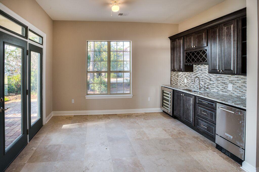 BURNT PINE - Residential