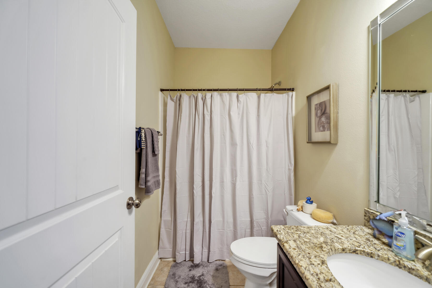 WHISPERING LAKE - Residential