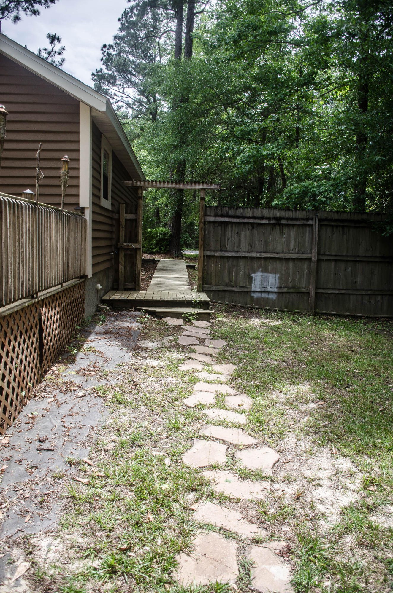 FOXWOOD ESTATES 1 - Residential