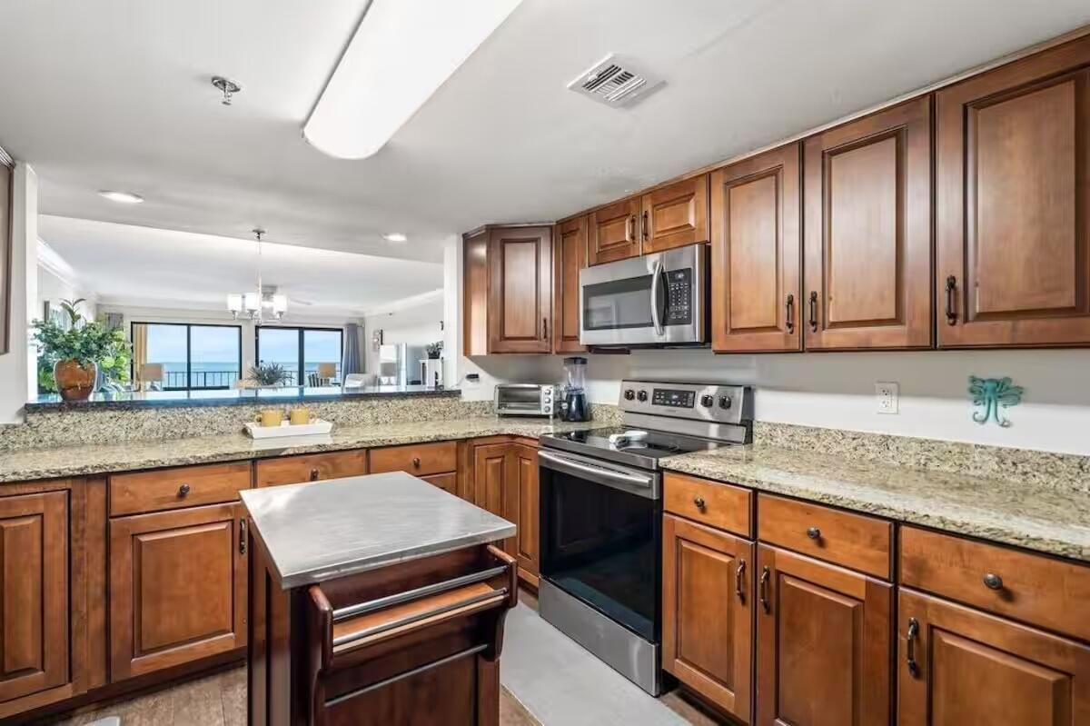 SURF DWELLER CONDO - Residential