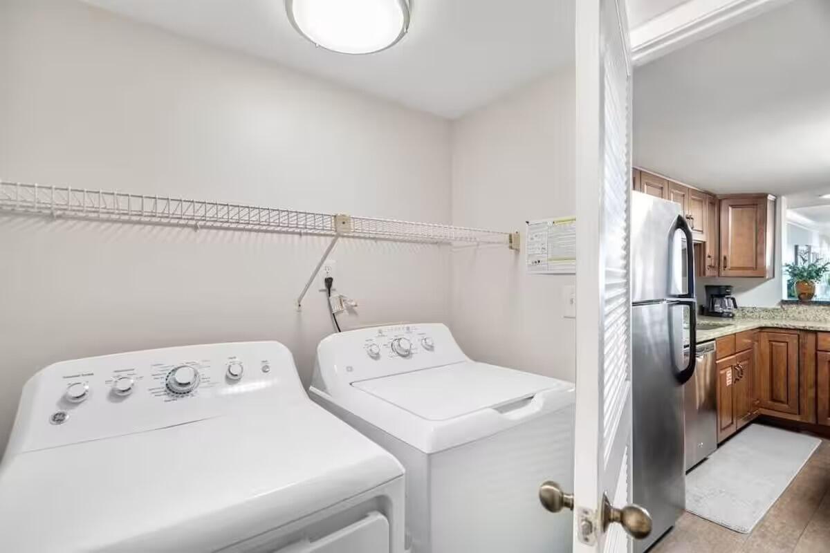 SURF DWELLER CONDO - Residential