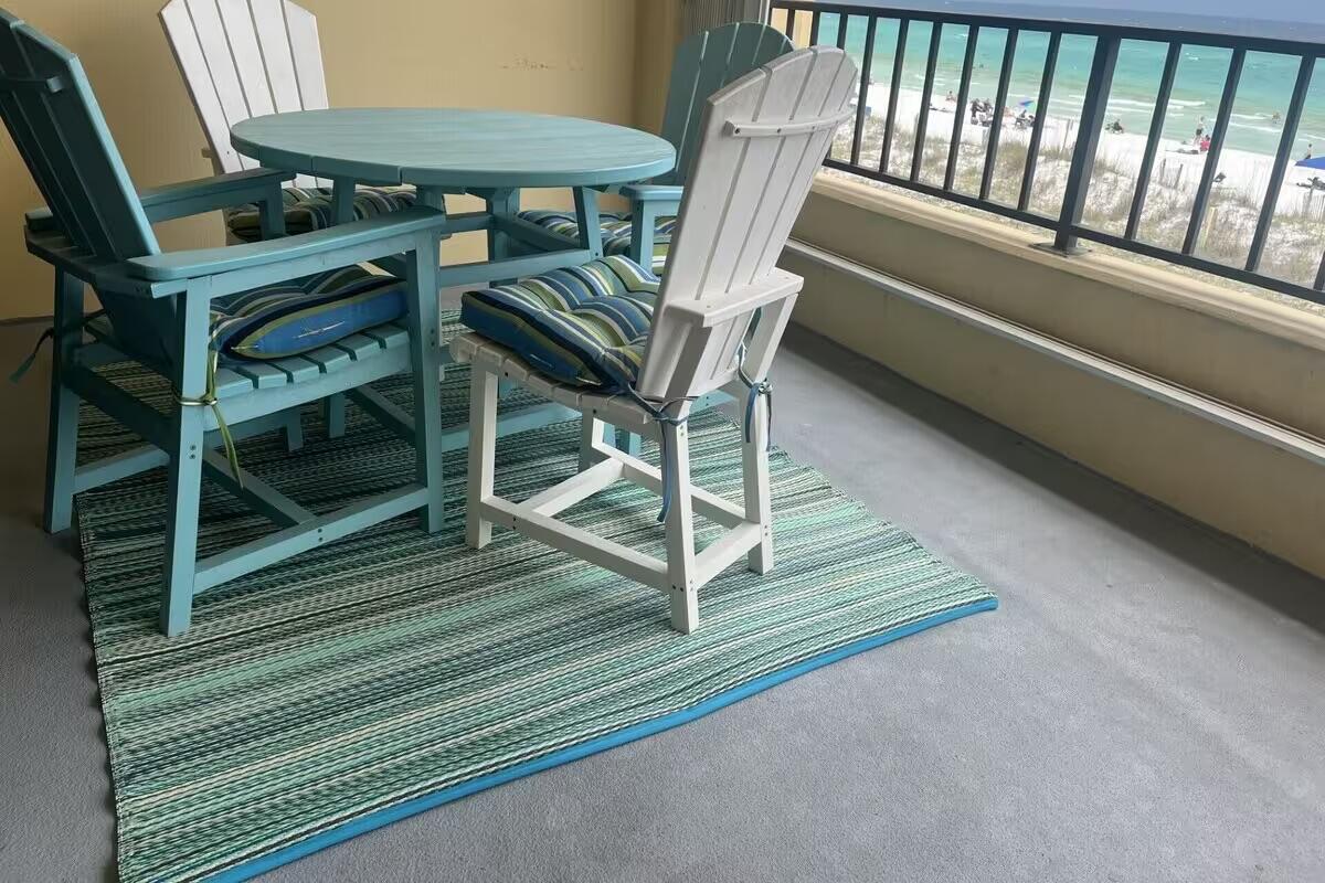 SURF DWELLER CONDO - Residential