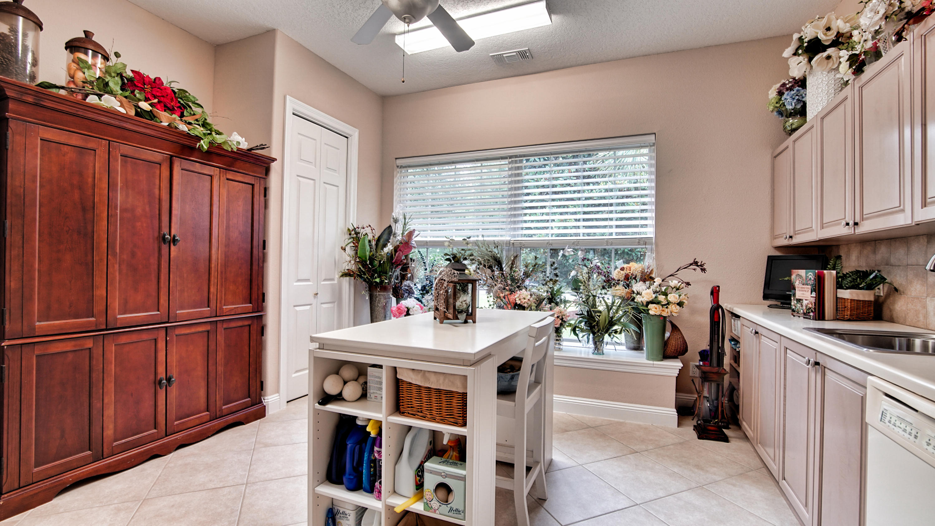 HIDDEN CREEK ESTATES AT HOLLEY BY THE SEA - Residential