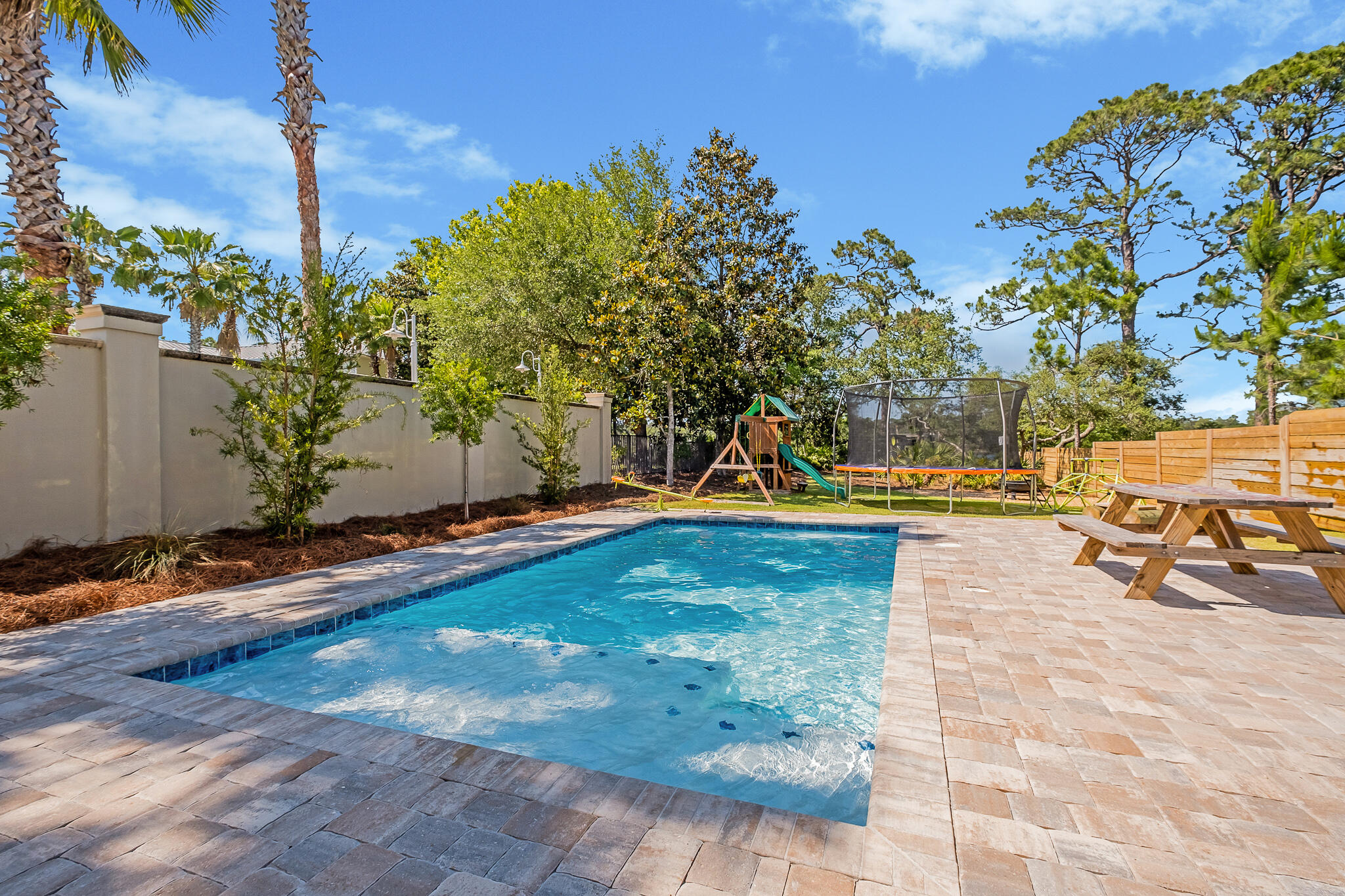 Dulce Lane - Residential