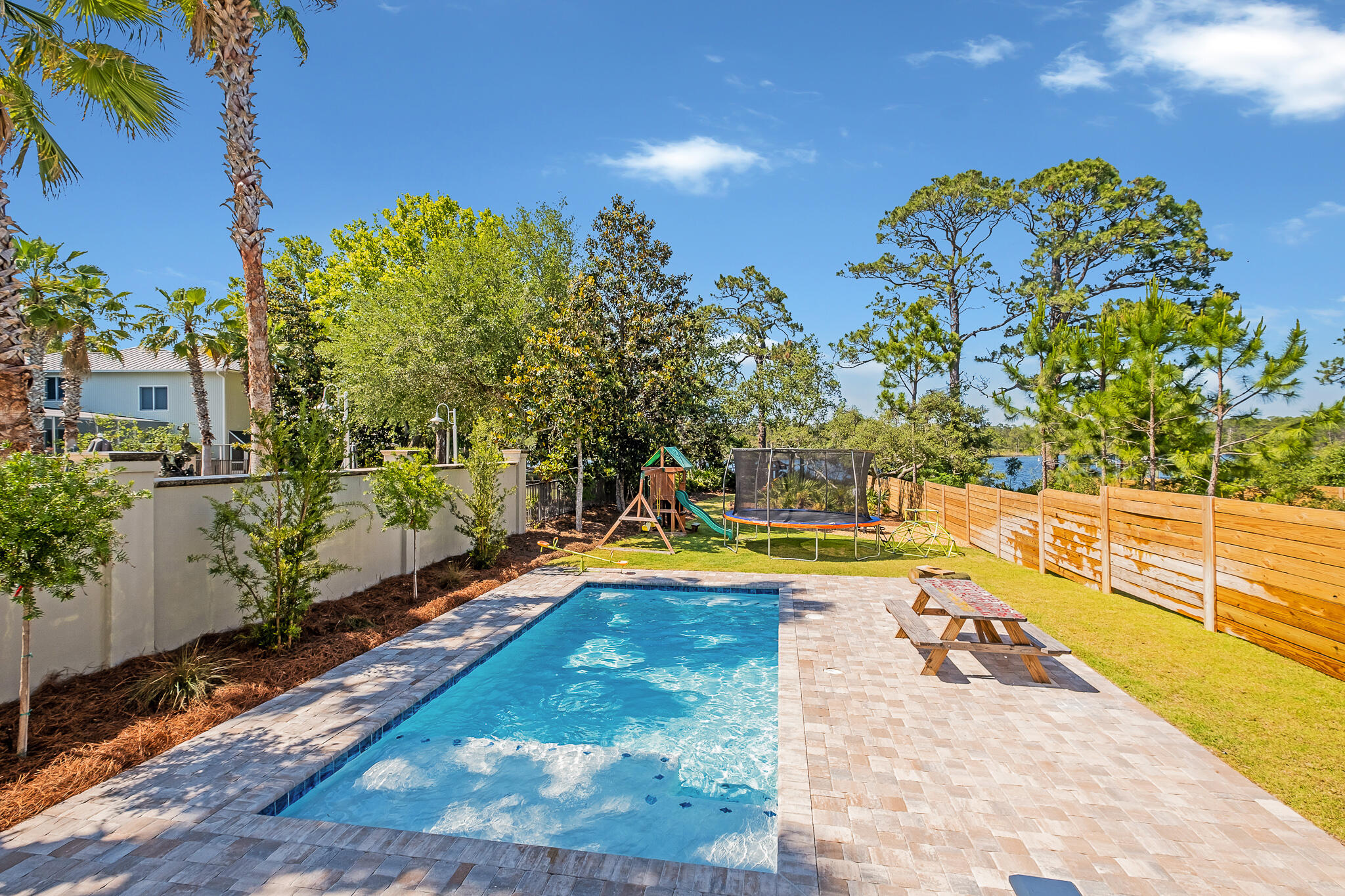 Dulce Lane - Residential