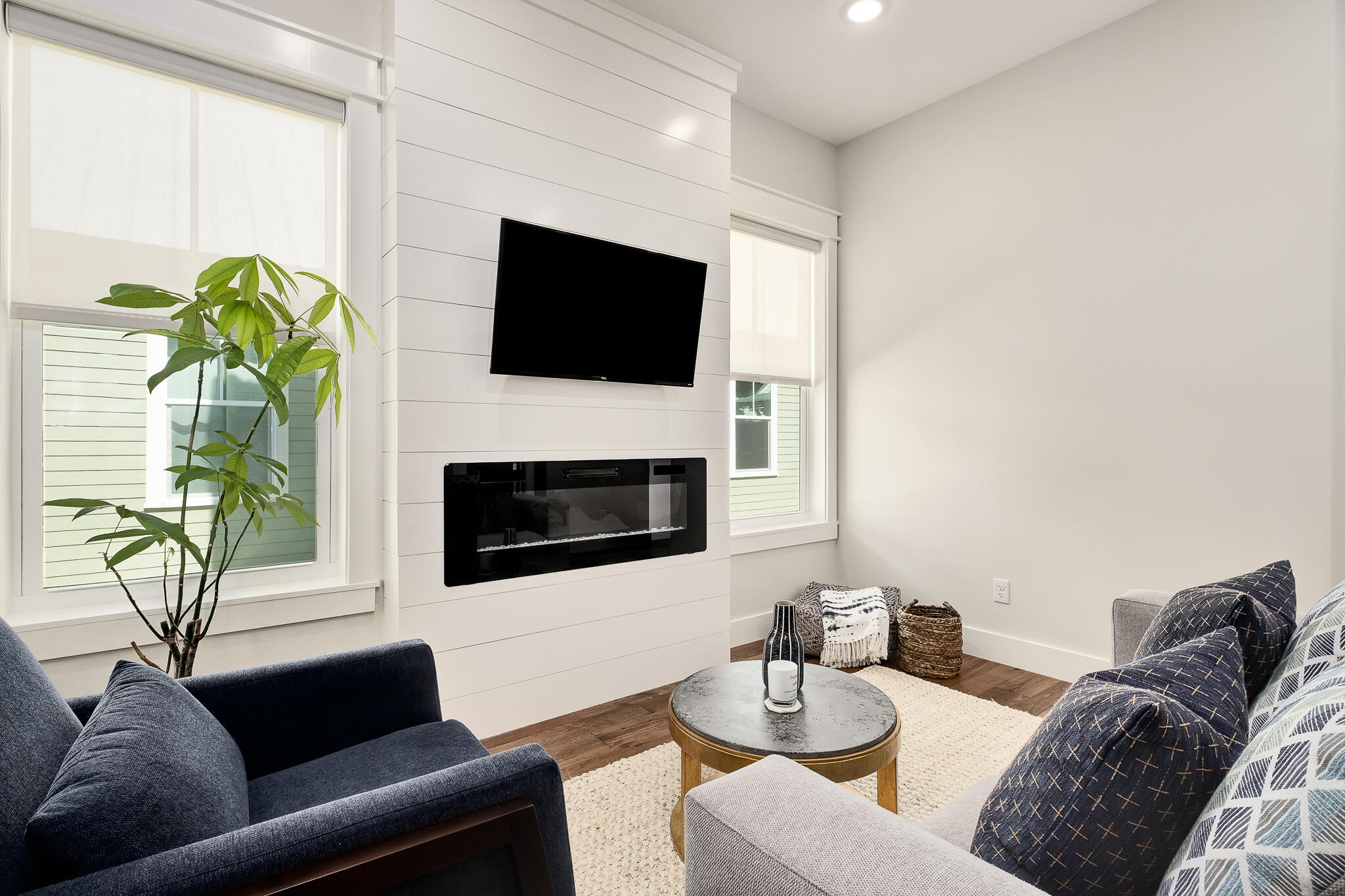 Dulce Lane - Residential