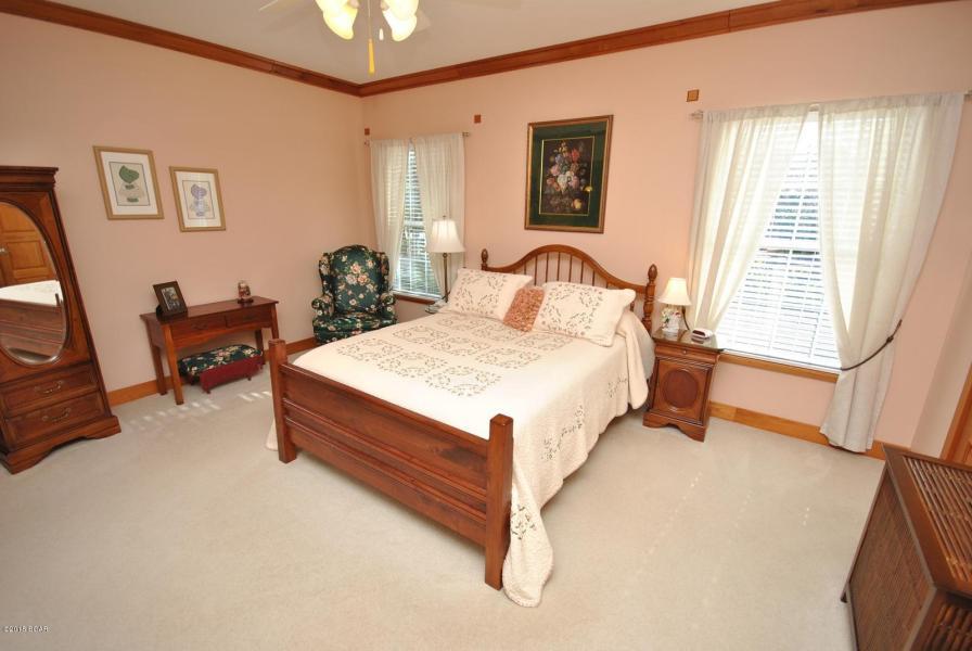 Lake Shore Estates - Residential